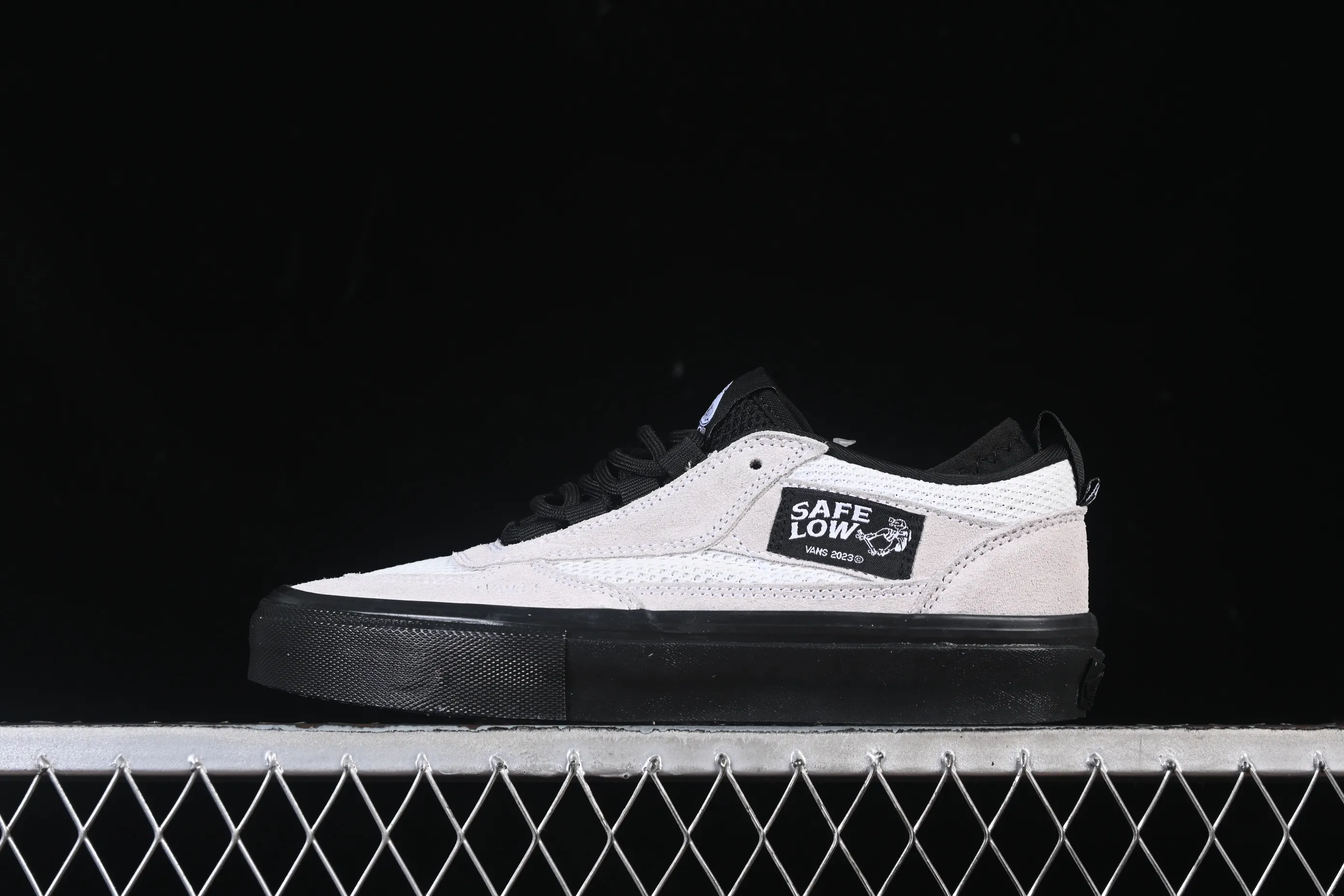 All categories Vans Vans series Vans Low Vans low-top Vans Safe Brady Low Vans high-end branch low-top retro casual sneakers VN000EEHBWI